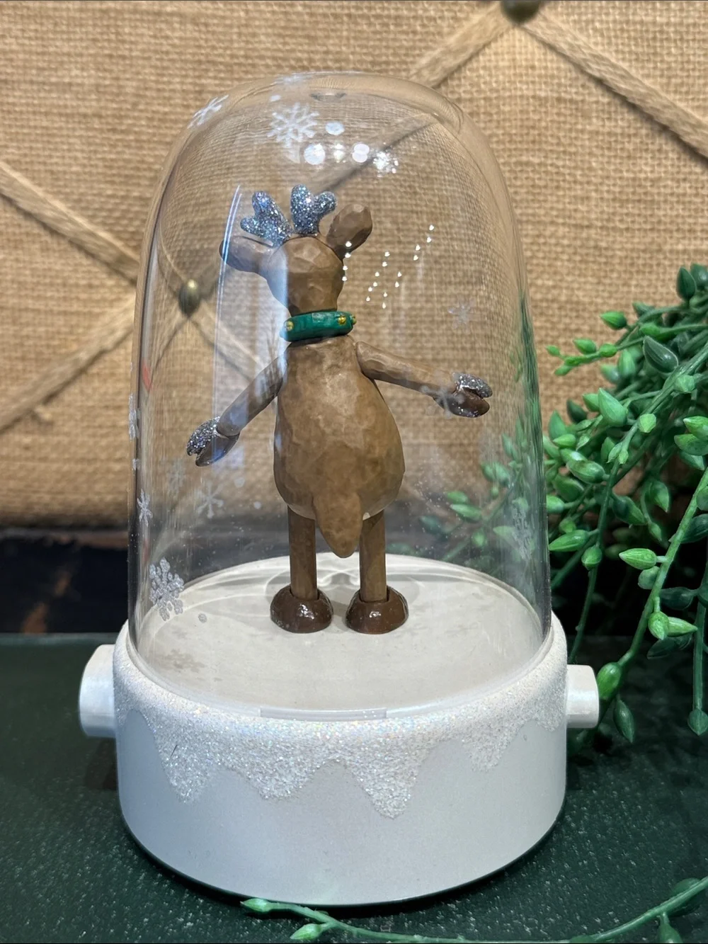 Hallmark Happy Tapper Reindeer Musical Dome Figurine